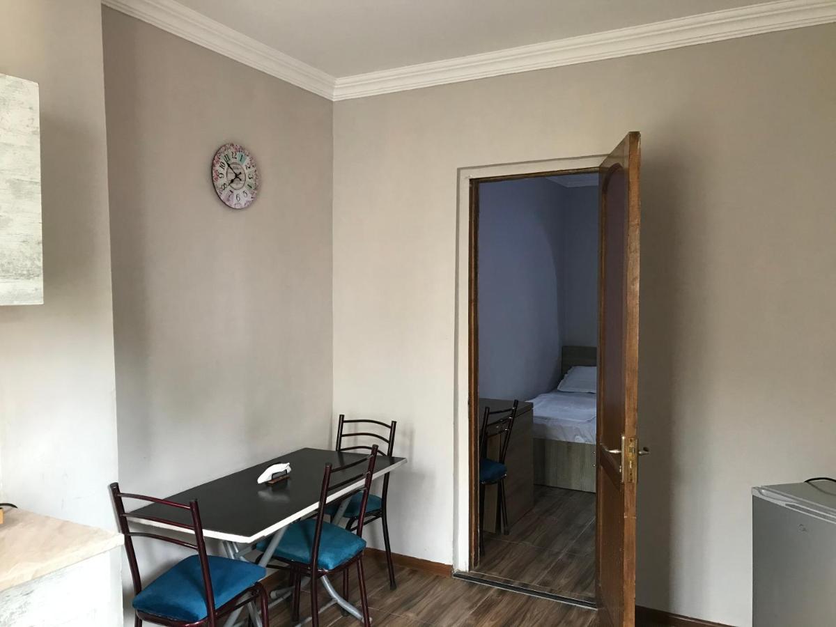 Guest House Nina Kobuleti Exterior photo